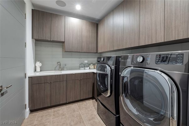 Interior, Recessed Lighting, Washer