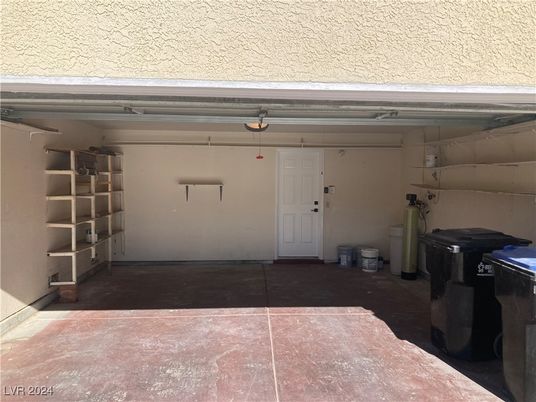Garage, Interior
