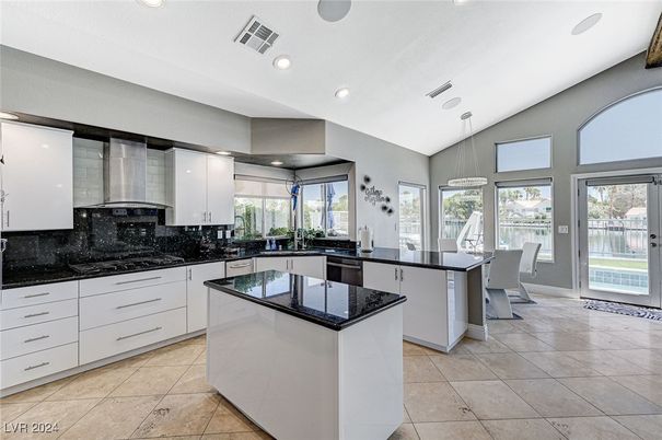 Dining room, Interior, Kitchen, Pendant Lights, Recessed Lighting