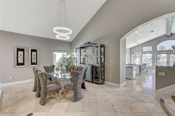 Dining room, Interior, Pendant Lights, Recessed Lighting