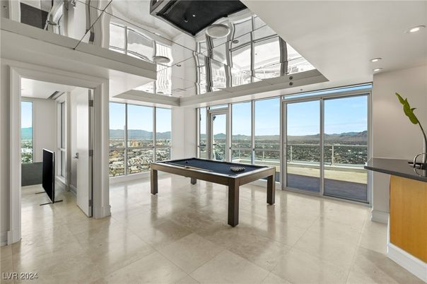 Billiard Table, Game Room, Interior, Recessed Lighting