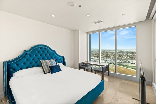 Bedroom, Interior, Recessed Lighting, Water