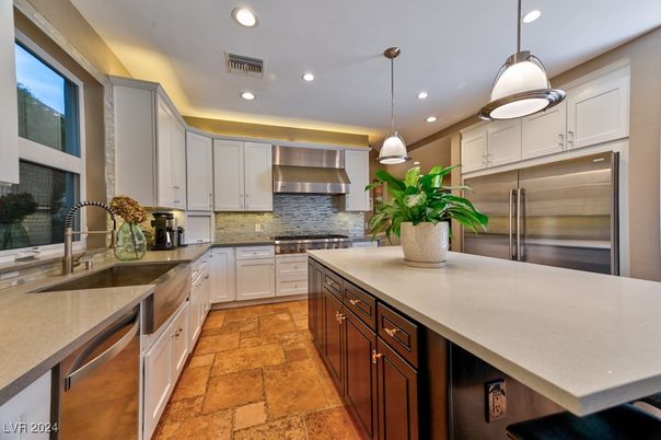Interior, Kitchen, Pendant Lights, Recessed Lighting, Stainless Steel Appliances