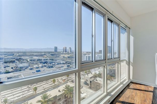 Interior, Other, Skyline