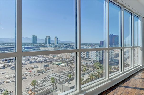 Exterior, Interior, Other, Skyline