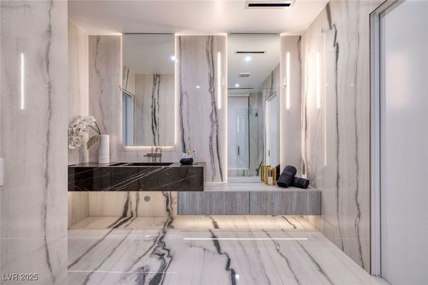 Bathroom, Interior, Marble, Marble Walls, Recessed Lighting