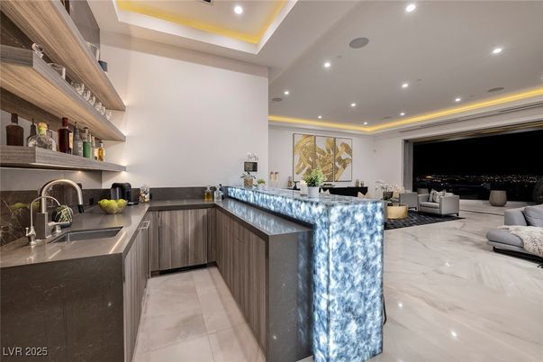 Interior, Kitchen, Living room, Marble, Recessed Lighting