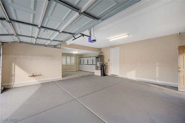 Garage, Interior