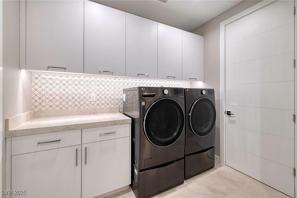Interior, Washer