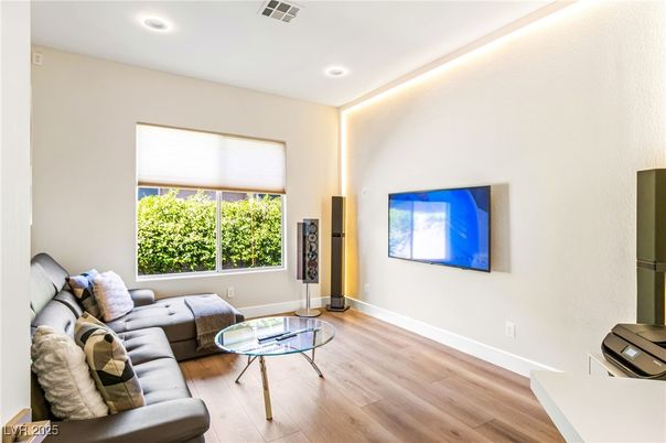 Interior, Living room, Recessed Lighting, Wood Texture Flooring