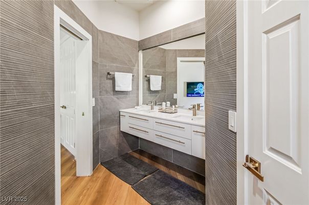 Bathroom, Dual Sink Vanities, Interior, Wood Texture Flooring