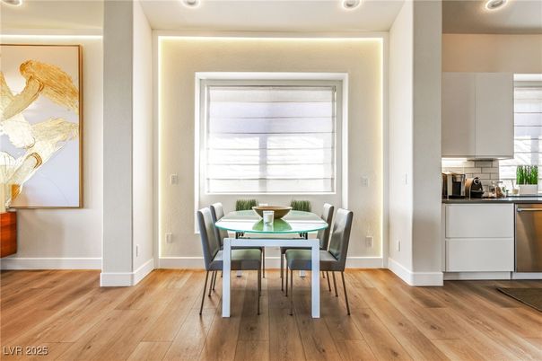Dining room, Interior, Kitchen, Recessed Lighting, Wood Texture Flooring