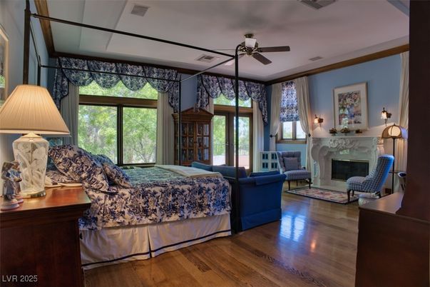Bedroom, Fireplace, Interior, Wood Texture Flooring