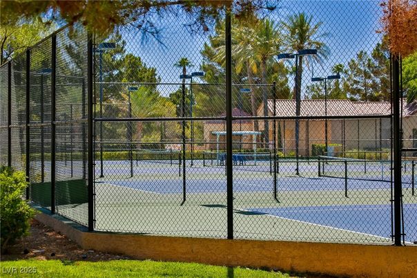 Exterior, Tennis Courts