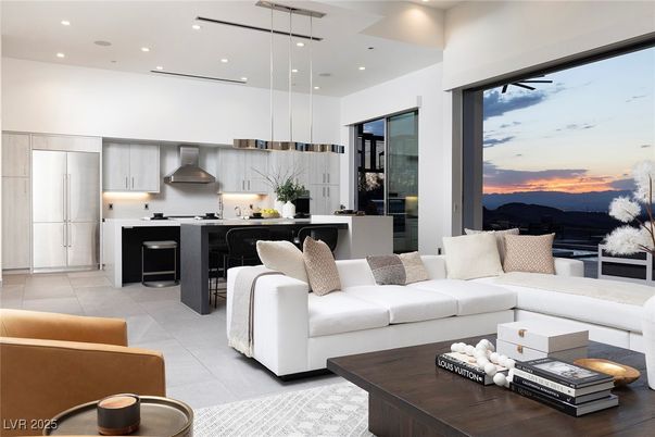 Interior, Kitchen, Living room, Pendant Lights, Recessed Lighting, Stainless Steel Appliances