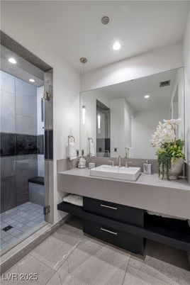 Bathroom, Glass Shower, Interior, Pendant Lights, Recessed Lighting