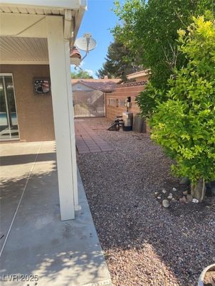 Backyard, Exterior
