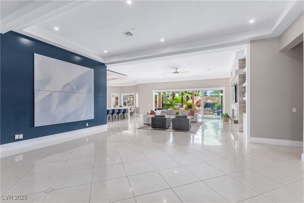 Fireplace, Interior, Living room, Recessed Lighting