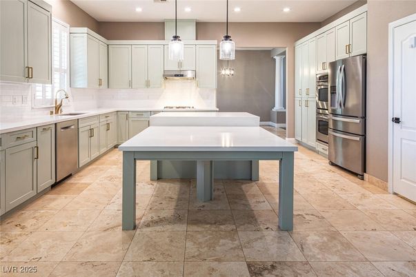 Interior, Kitchen, Pendant Lights, Recessed Lighting, Stainless Steel Appliances