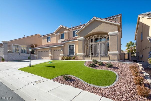 Attached, Backyard, Exterior, Facade, Mediterranean