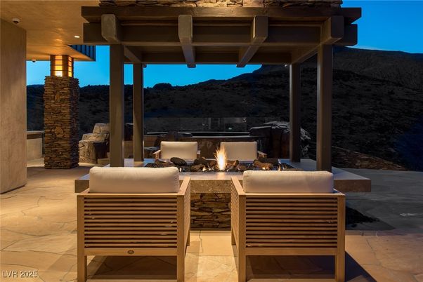 Exterior, Fireplace