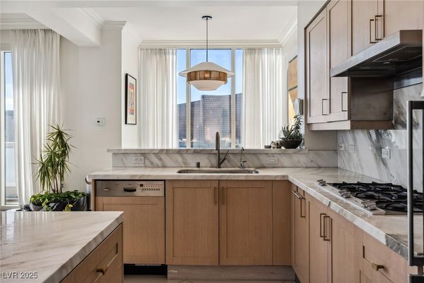 Interior, Kitchen, Marble Walls, Pendant Lights
