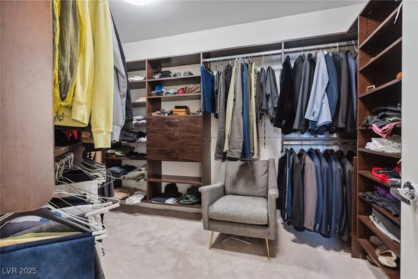 Interior, Walk-in Closets