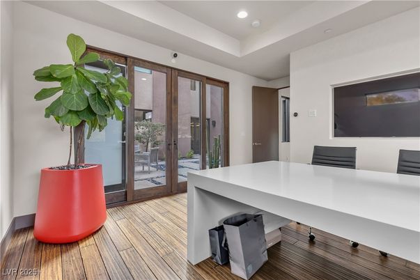 Home Office, Interior, Recessed Lighting, Wood Texture Flooring