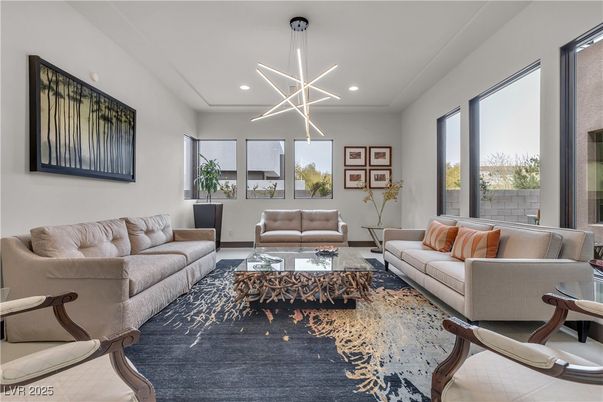 Interior, Living room, Pendant Lights, Recessed Lighting