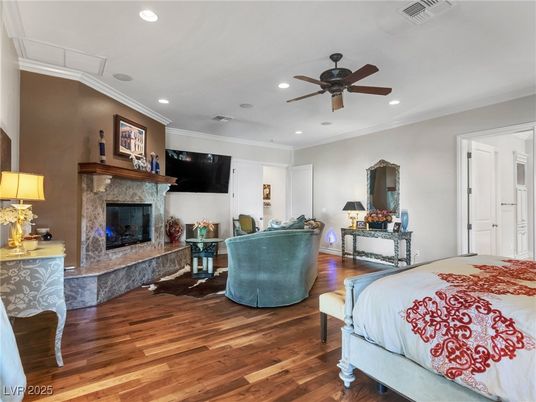 Bedroom, Fireplace, Home Office, Interior, Recessed Lighting, Wood Texture Flooring