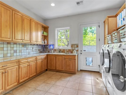 Interior, Recessed Lighting, Washer
