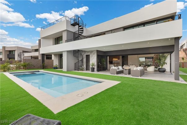 Backyard, Exterior, Pool