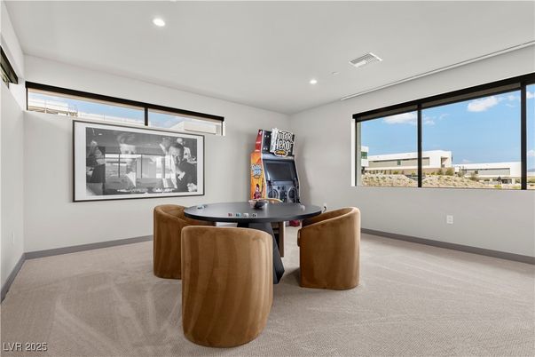 Game Room, Interior, Recessed Lighting