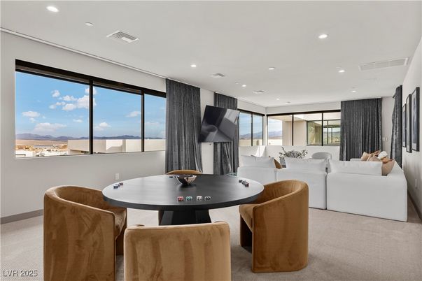 Dining room, Game Room, Interior, Living room, Recessed Lighting