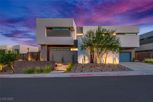 Attached, Exterior, Facade, Modern