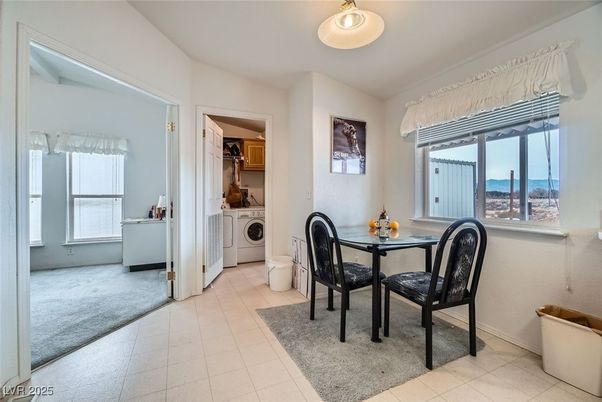 Dining room, Interior, Utility Closets, Washer