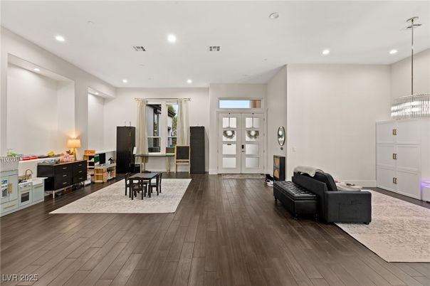 Interior, Pendant Lights, Recessed Lighting, Wood Texture Flooring