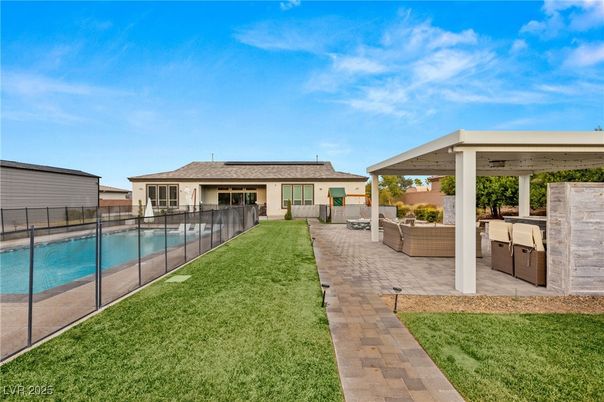 Backyard, Exterior, Pool