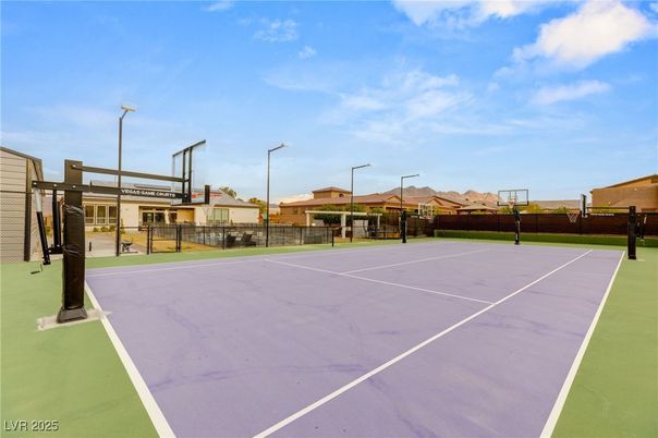 Exterior, Tennis Courts