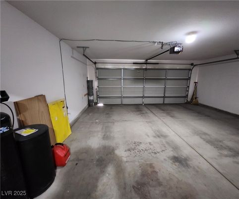 Garage, Interior