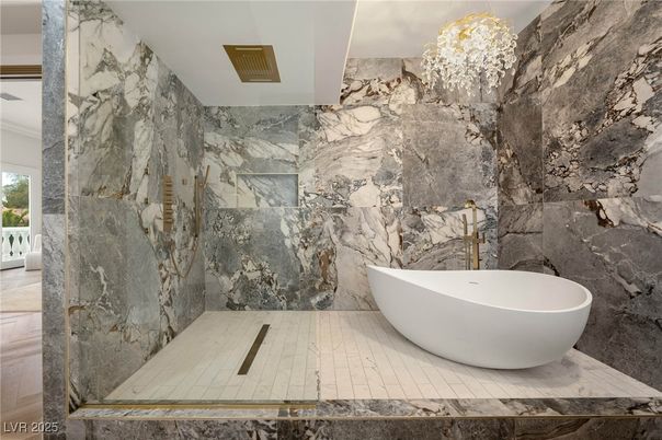 Bathroom, Free Standing Baths, Interior, Marble Walls