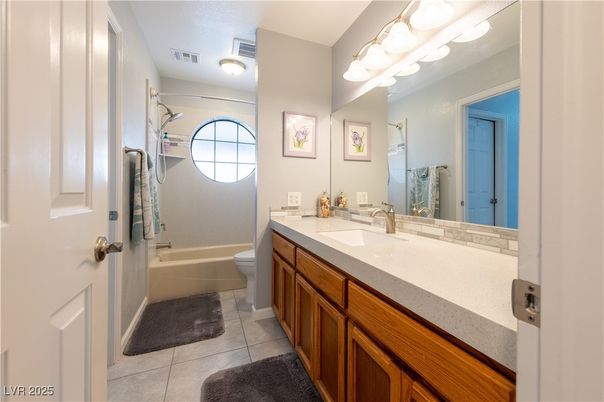 Bathroom, Dual Sink Vanities, Interior