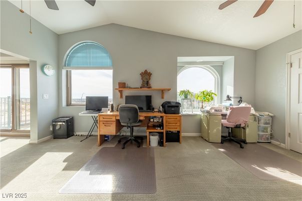 Home Office, Interior