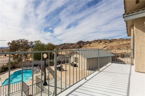 Exterior, Pool, Other