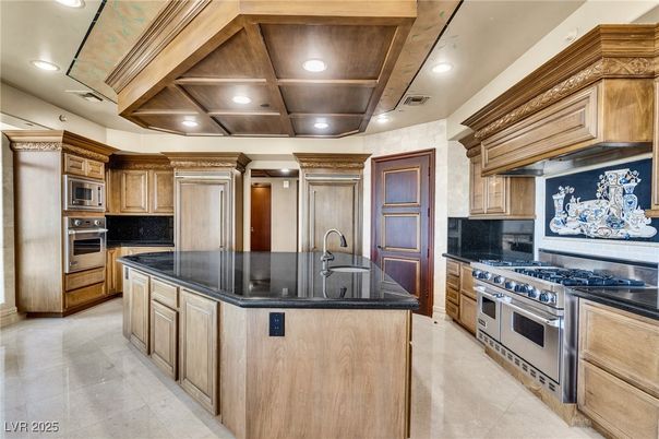 Interior, Kitchen, Recessed Lighting, Stainless Steel Appliances, Wooden Beams, Wooden Ceilings