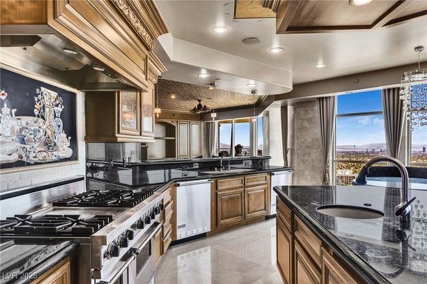 Interior, Kitchen, Pendant Lights, Recessed Lighting, Stainless Steel Appliances