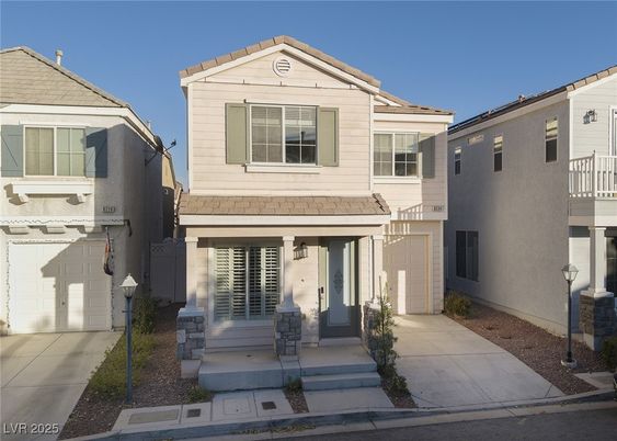 Attached, Exterior, Facade, Rowhouse