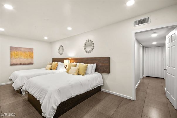 Bedroom, Interior, Recessed Lighting
