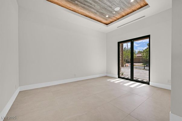 Empty room, Interior, Recessed Lighting, Wooden Ceilings