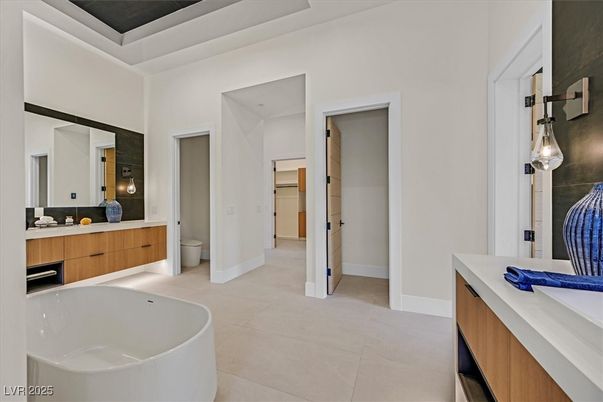 Bathroom, Dual Sink Vanities, Free Standing Baths, Interior, Pendant Lights
